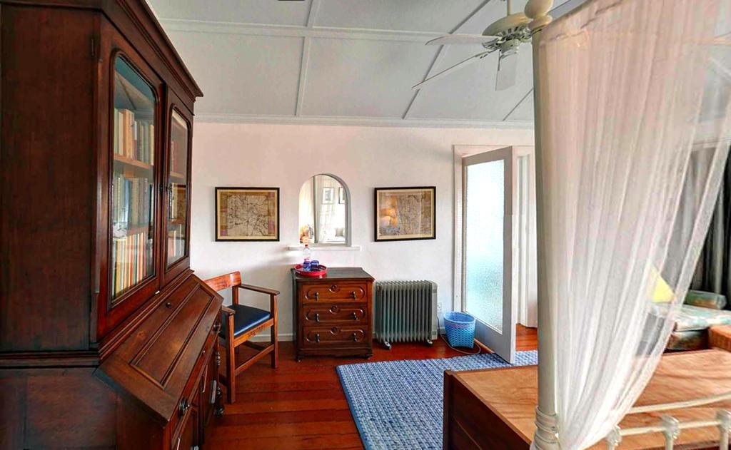 Blue On Blue Bed And Breakfast St James Εξωτερικό φωτογραφία