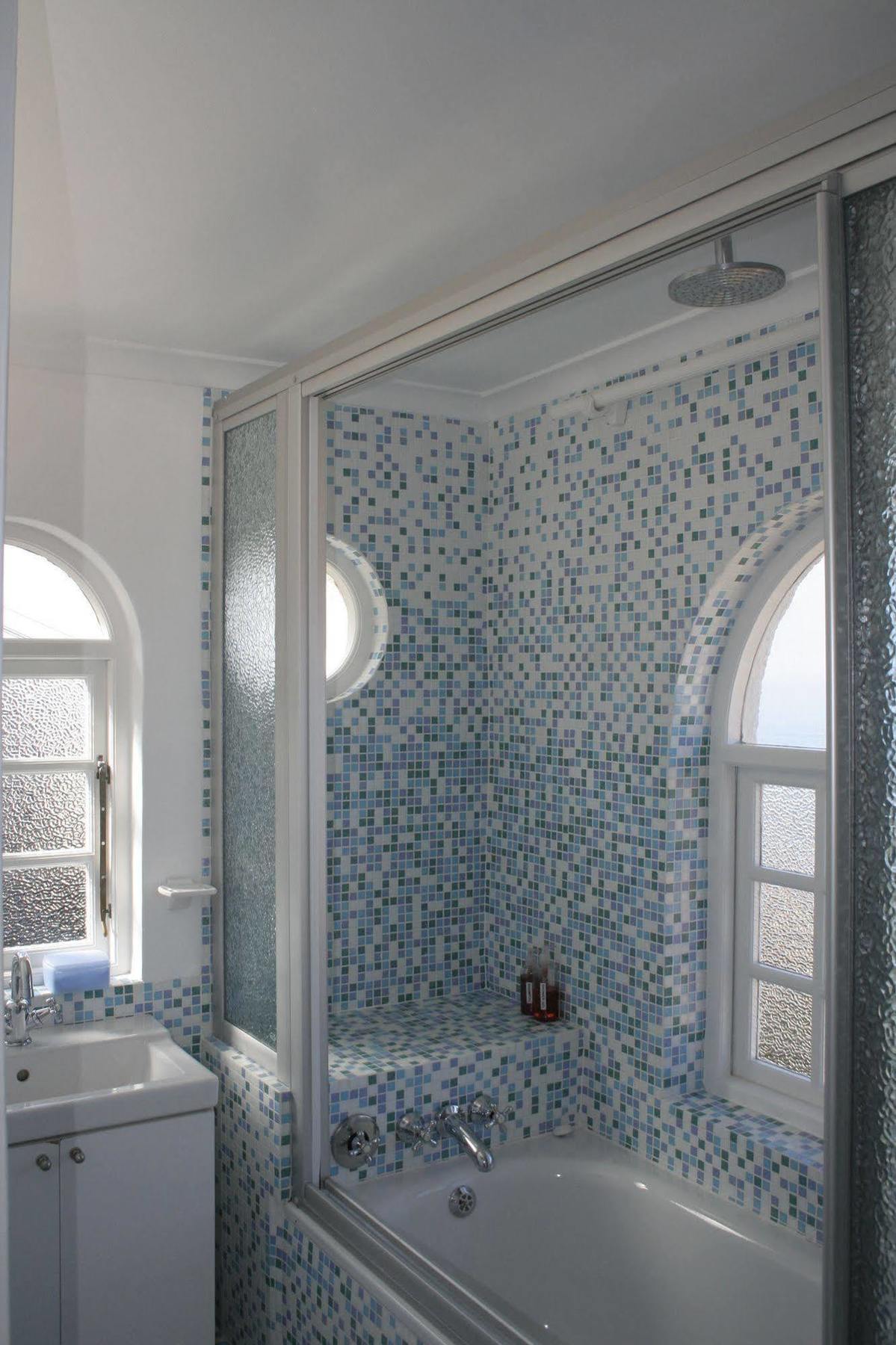 Blue On Blue Bed And Breakfast St James Εξωτερικό φωτογραφία