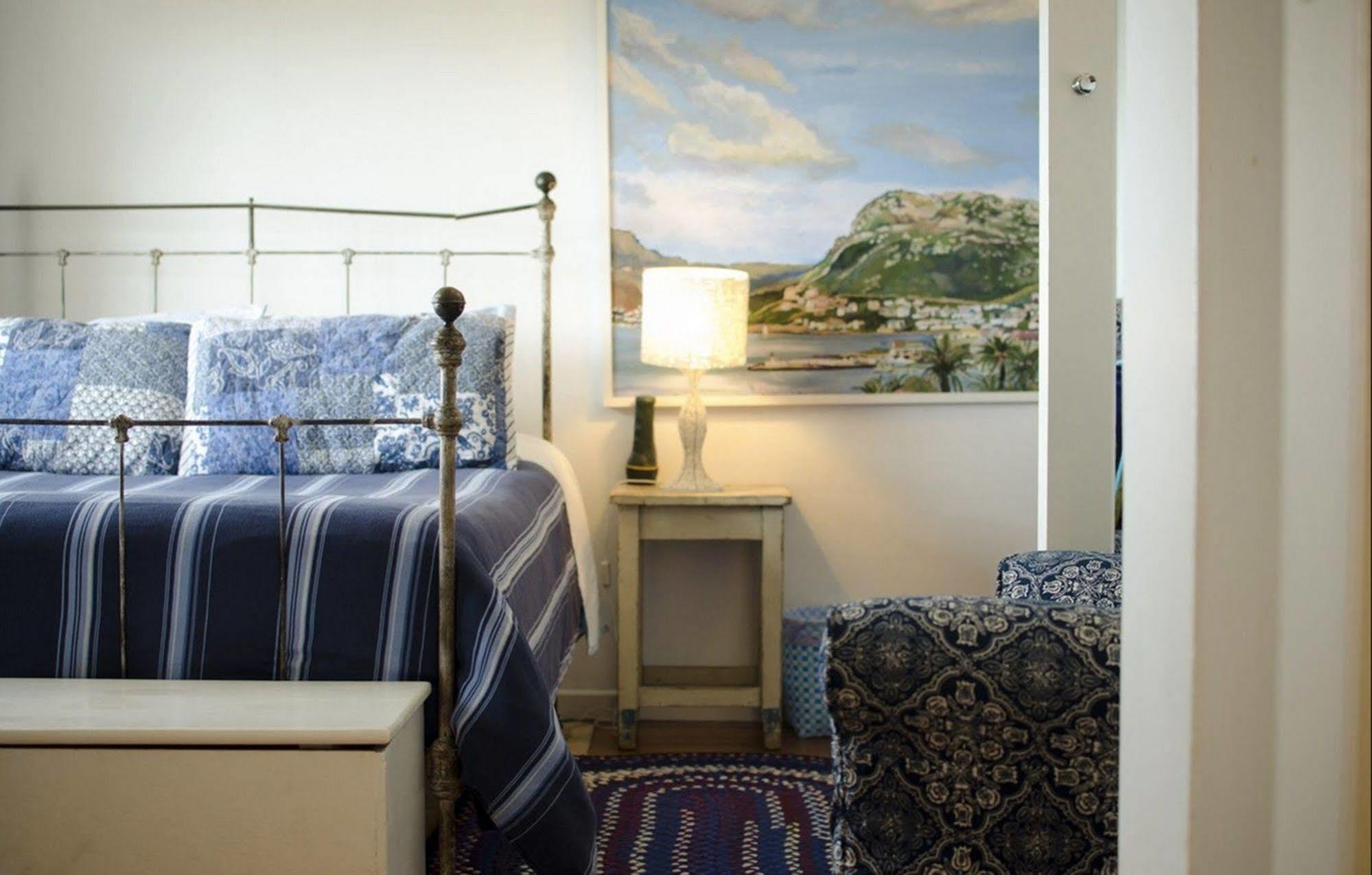 Blue On Blue Bed And Breakfast St James Εξωτερικό φωτογραφία